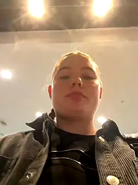 StephanieMur's cam snapshot