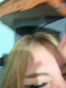 latinahorny11's cam snapshot