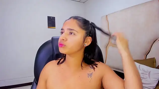 ScarletDoll's cam snapshot