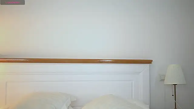 AdelineKing's cam snapshot