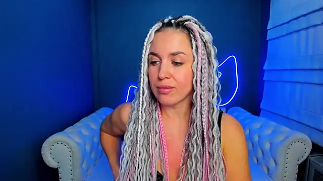 rock_n_roxy's cam snapshot