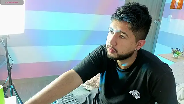 zoemartin_'s cam snapshot