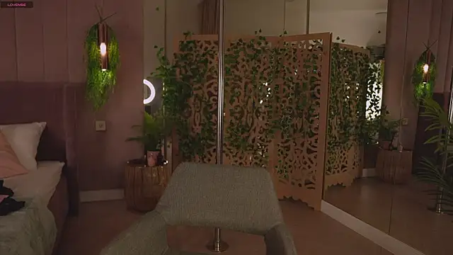 Smiley_Mia's cam snapshot