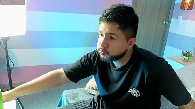 zoemartin_'s cam snapshot