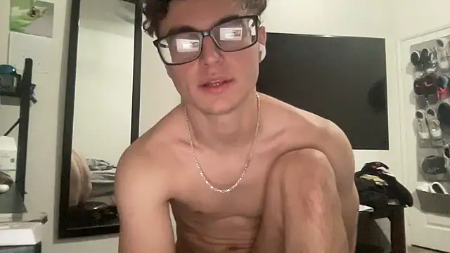 ryan_28747 live sex cam