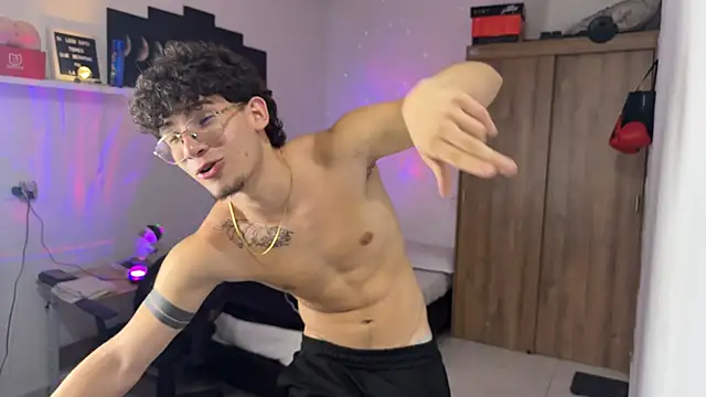 Kisan_Smith live sex cam