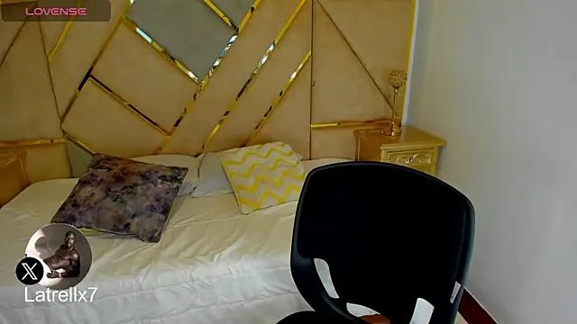 Latrellx7 live sex cam