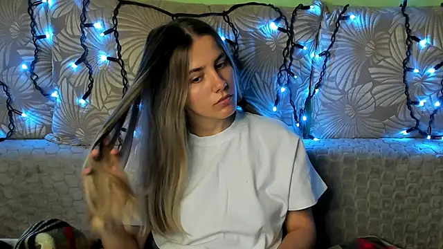 MaggieCake's cam snapshot