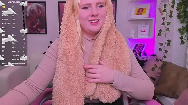 art_lovee's cam snapshot