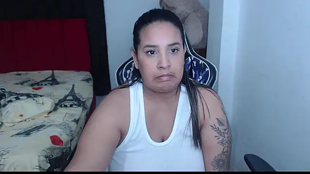 KathyHardcore69's cam snapshot