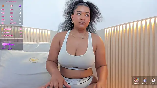 adelaine_brow's cam snapshot