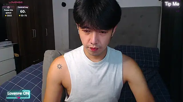 Addictiveboi live sex cam