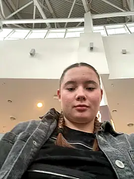 StephanieMur's cam snapshot