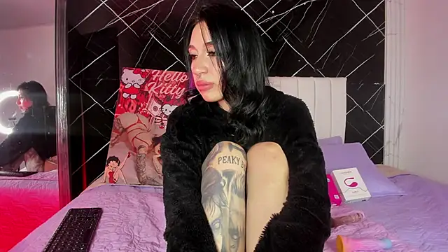 Candy_leilaa3's cam snapshot