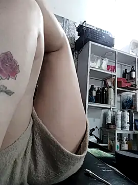 Zunaa117's cam snapshot