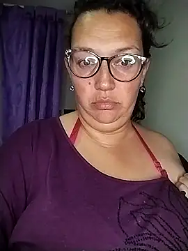 -saraqueen-'s cam snapshot