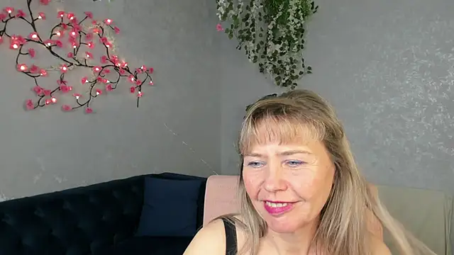 Carla_Vogue's cam snapshot