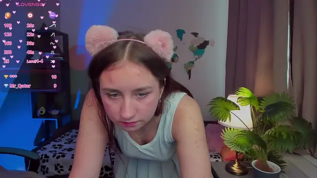 Esther_Bright's cam snapshot