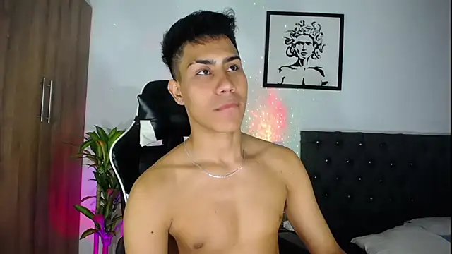 AlanNaughty live sex cam