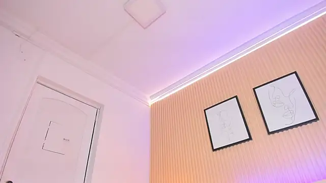 Brunette__boy live sex cam