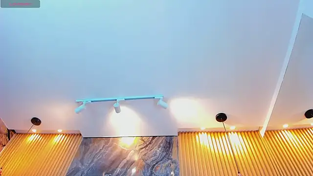 ella_harper's cam snapshot