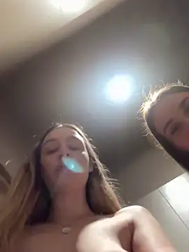 KristiRich live sex cam