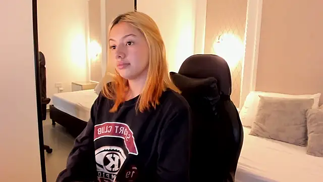 daniand_'s cam snapshot