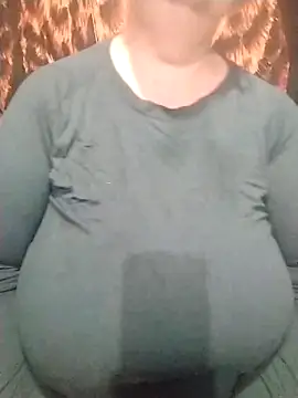 MyHoneyKira's cam snapshot