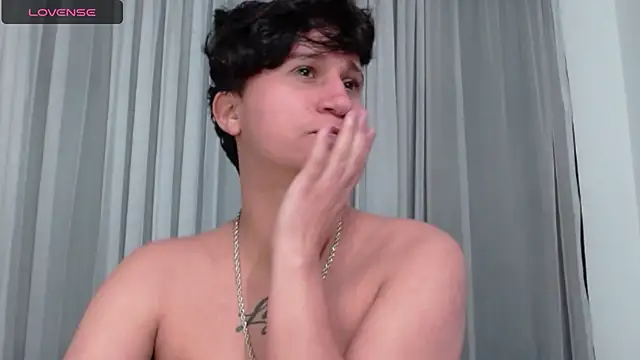 Im_Milan_Rs's cam snapshot