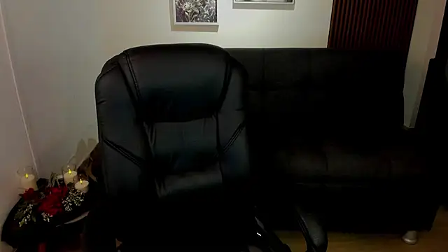 crimson_tati_'s cam snapshot