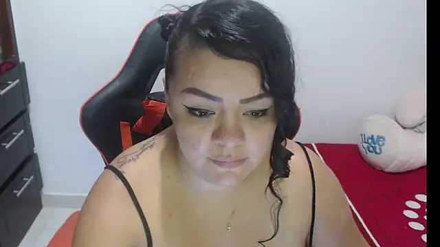 emily_sexxx's cam snapshot