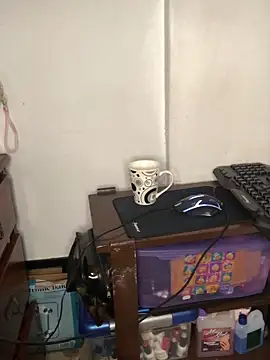 luisahot_9727's cam snapshot