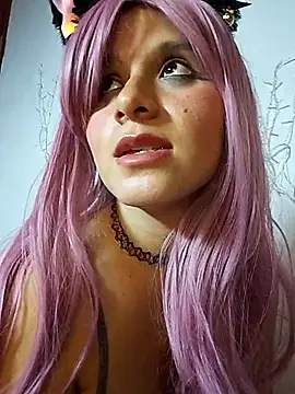 Kitty_Kalifa's cam snapshot