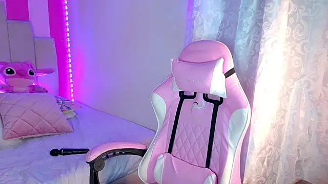 AliiceBrown_'s cam snapshot