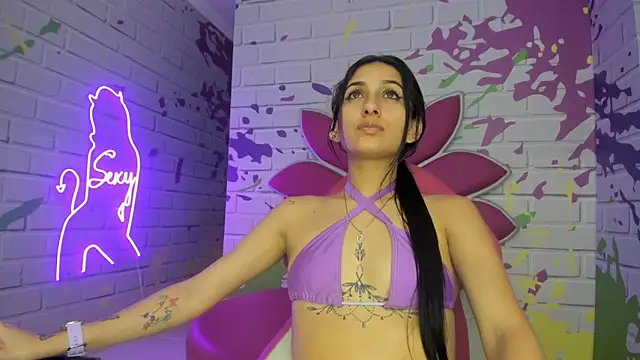 ValerySkinnyy's cam snapshot