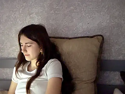 AliceNova's cam snapshot