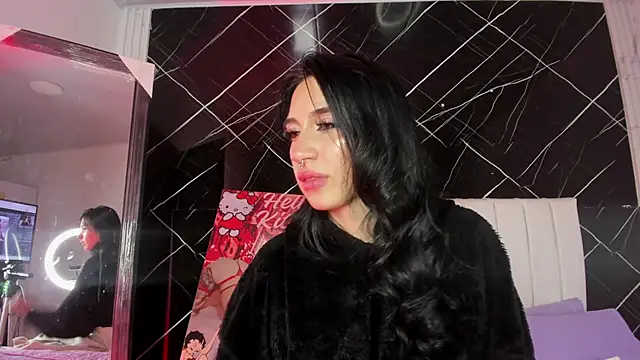 Candy_leilaa3's cam snapshot