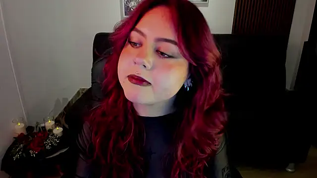 crimson_tati_'s cam snapshot