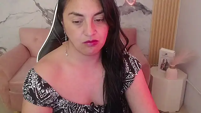 tamara_ch1's cam snapshot