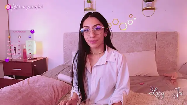 Lucyanajoi's cam snapshot