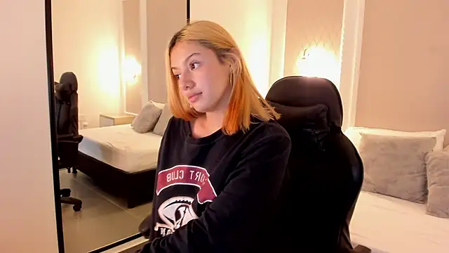 daniand_'s cam snapshot