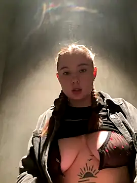 StephanieMur's cam snapshot