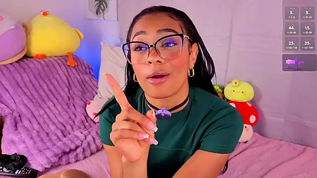 Heily_Fox's cam snapshot