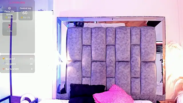 SofiRuiz_'s cam snapshot