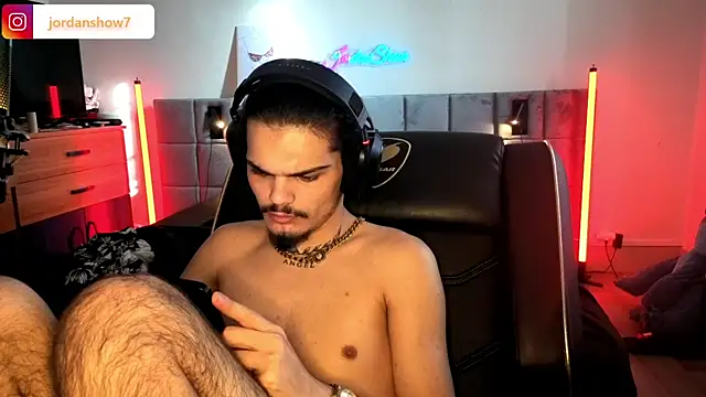 JordanShow live sex cam