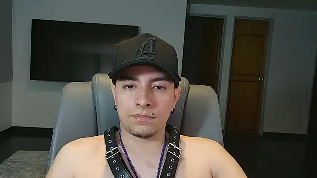 Jhoan_saenz live sex cam