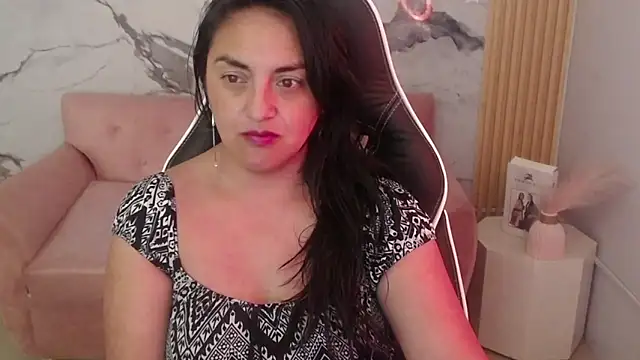 tamara_ch1's cam snapshot