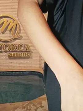 SheyLopez's cam snapshot