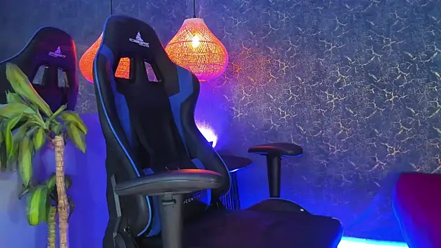 Zayne_cross live sex cam