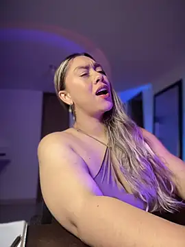 Im_sophiie live sex cam